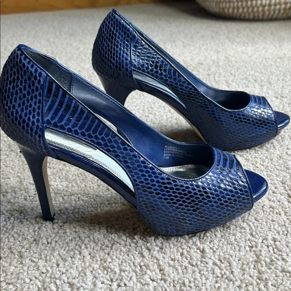 White House black market, navy blue open toe heels
